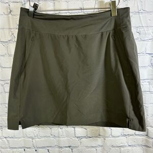 Athleta Olive Classic Minimalist Activewear Gorpcore Soho Sport Skort Size 8